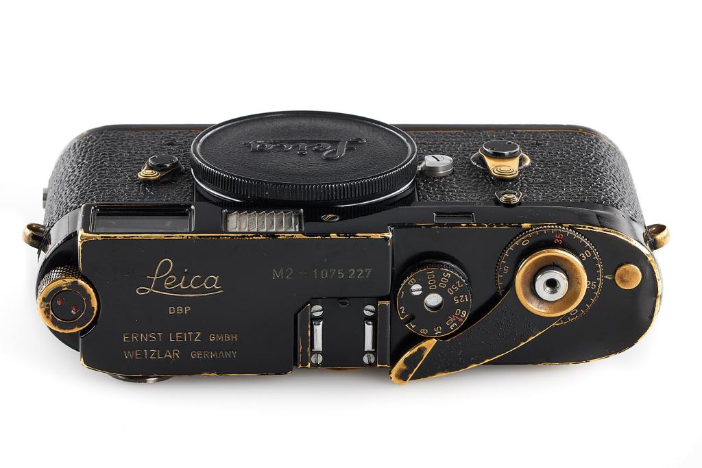 Leica M2 black paint