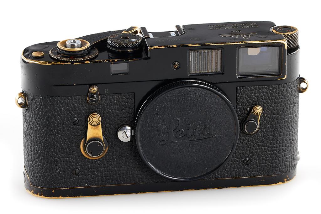 Leica M2 black paint